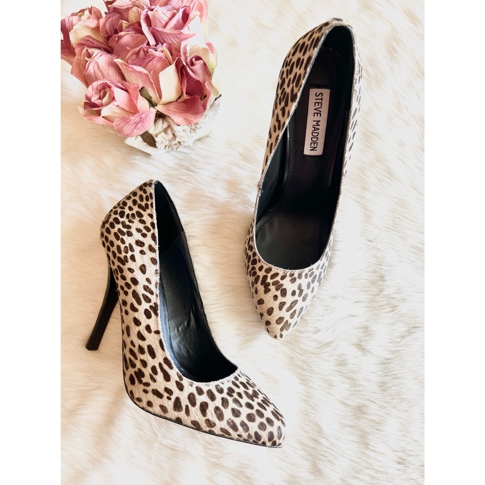Steve Madden Intrud-L Pumps
